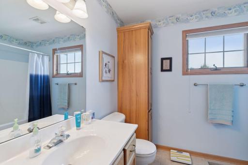 2730 Colleen Street NE, Rochester, MN 55906