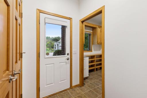 18034 Tamarack Drive, Minnetonka, MN 55345