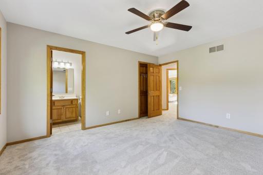 18034 Tamarack Drive, Minnetonka, MN 55345