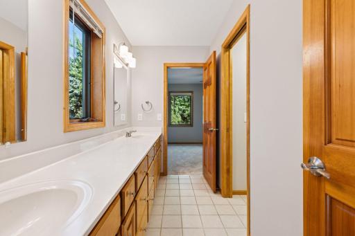 18034 Tamarack Drive, Minnetonka, MN 55345