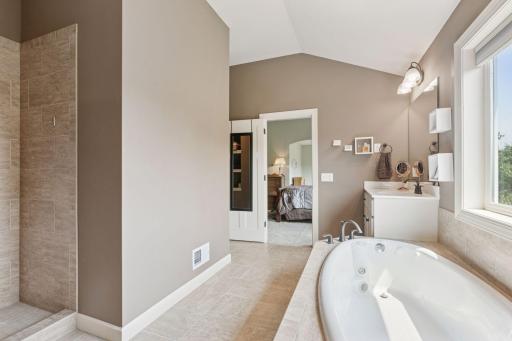 Primary Ensuite Bath