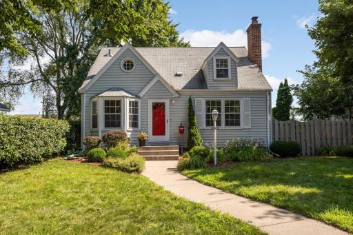 4026 Hubbard Avenue N, Minneapolis, MN 55422