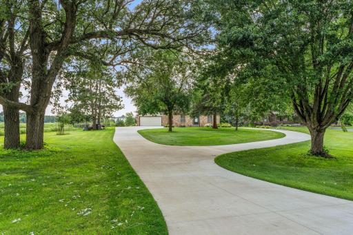 1850 Stagecoach Road, Shakopee, MN 55379