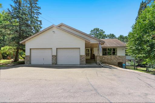 2460 Meehan Drive, Saint Paul, MN 55110