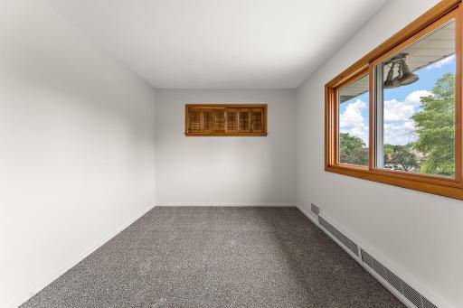 354 Edith Drive, Saint Paul, MN 55118