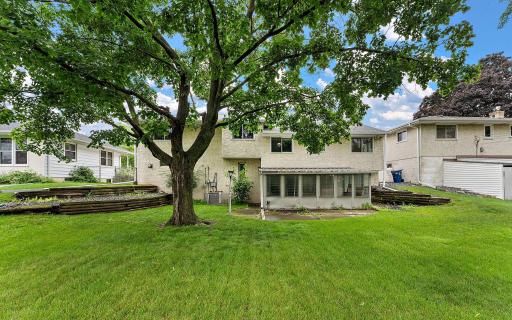 354 Edith Drive, Saint Paul, MN 55118