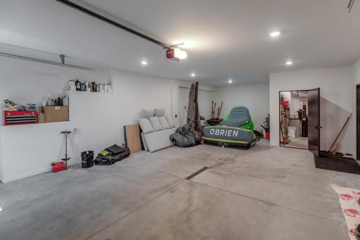 22277 E Lake Hubert Drive, Brainerd, MN 56401