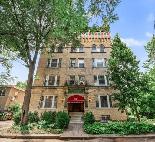 Experience life in the highly sought after historical neighborhood of Cathedral Hills! 117 Mackubin St #1 offers 3 bedrooms, 2 baths and 1700 finished sq feet of updated living space.