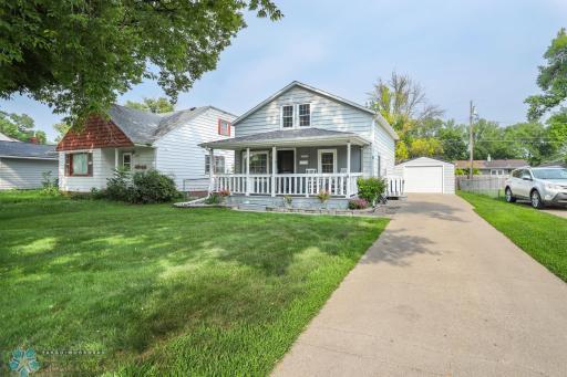1214 14th Street N, Moorhead, MN 56560