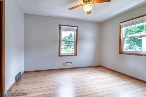 2009 N 8th Street N, Fargo, ND 58102