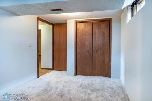 2009 N 8th Street N, Fargo, ND 58102