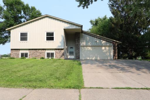 10544 Lancaster Lane N, Maple Grove, MN 55369