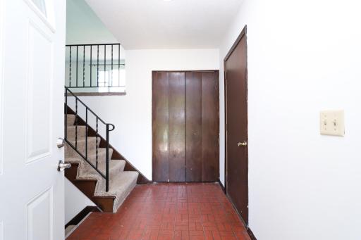 Front entry foyer