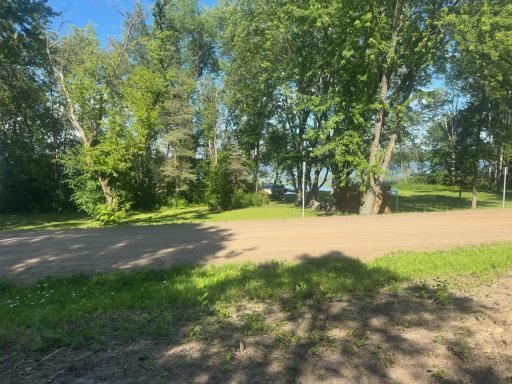 46620 Cambridge Drive, Cambridge, MN 55080