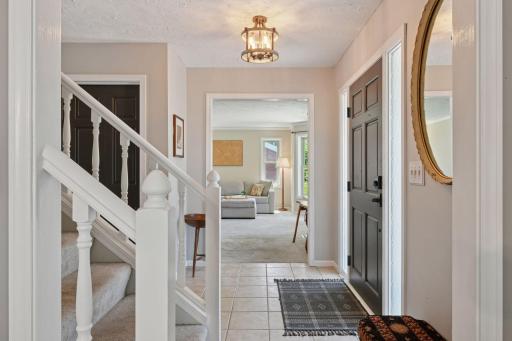 9031 Larkspur Lane, Eden Prairie, MN 55347