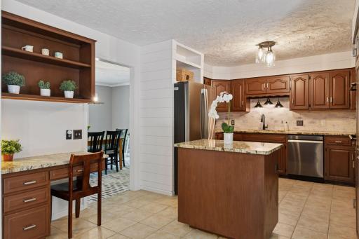 9031 Larkspur Lane, Eden Prairie, MN 55347