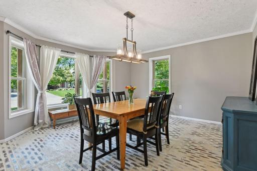 9031 Larkspur Lane, Eden Prairie, MN 55347