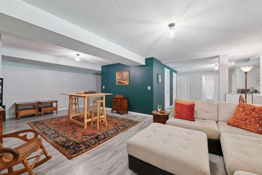 9031 Larkspur Lane, Eden Prairie, MN 55347