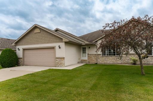 4526 Prairie View Place NW, Rochester, MN 55901