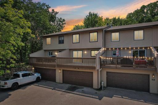 188 River Woods Lane, Burnsville, MN 55337