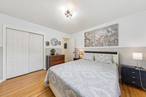 1384 Smith Avenue S, Saint Paul, MN 55118