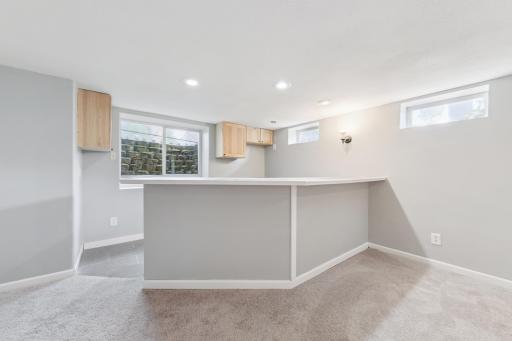 1384 Smith Avenue S, Saint Paul, MN 55118
