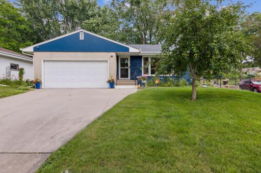 1384 Smith Avenue S, Saint Paul, MN 55118