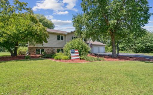 742 N Meadow Drive, Hudson, WI 54016