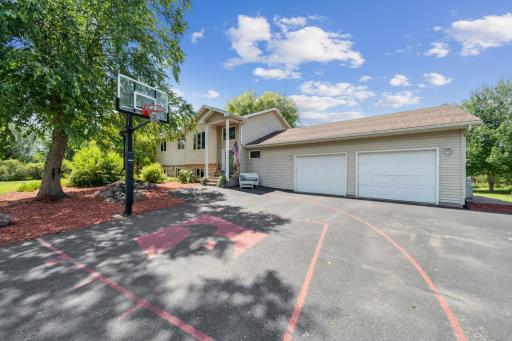 742 N Meadow Drive, Hudson, WI 54016
