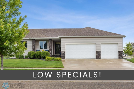 350 38th Avenue E, West Fargo, ND 58078