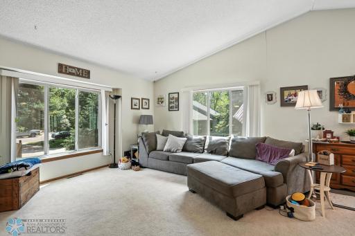 2743 Cobblestone Court S, Fargo, ND 58103