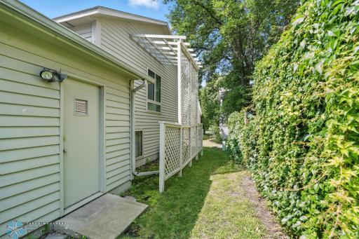 2743 Cobblestone Court S, Fargo, ND 58103