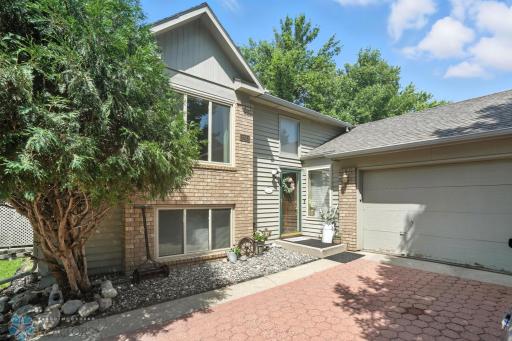 2743 Cobblestone Court S, Fargo, ND 58103