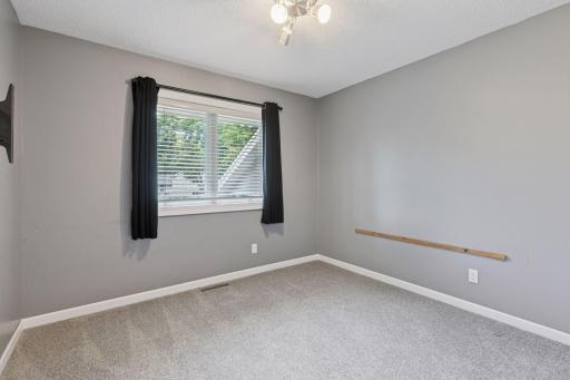 15005 Sunrise Lane, Burnsville, MN 55306