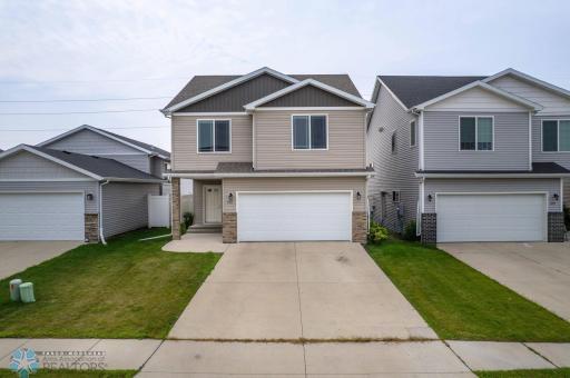 409 Foxtail Drive, West Fargo, ND 58078
