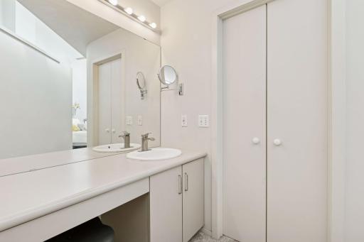 3720 Abbott Avenue S, Minneapolis, MN 55410
