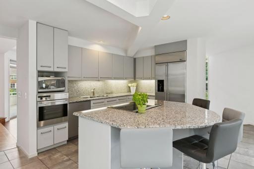 3720 Abbott Avenue S, Minneapolis, MN 55410