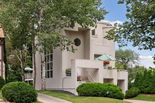 3720 Abbott Avenue S, Minneapolis, MN 55410