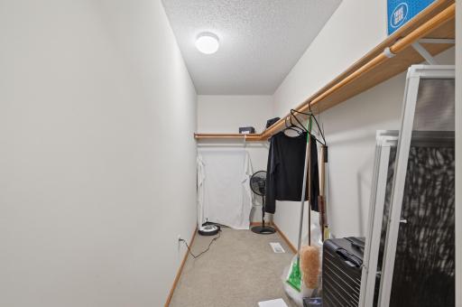 919 Evergreen Court, Saint Paul, MN 55127
