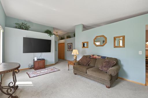 919 Evergreen Court, Saint Paul, MN 55127