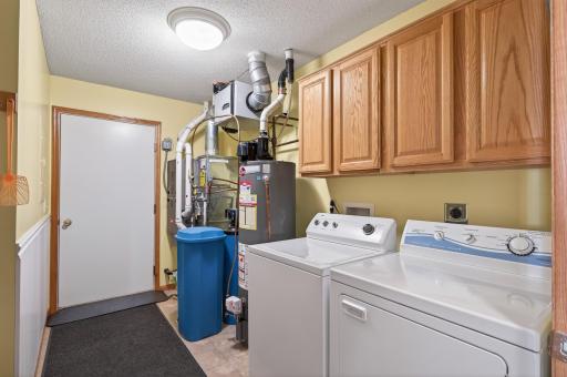919 Evergreen Court, Saint Paul, MN 55127