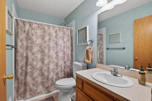 919 Evergreen Court, Saint Paul, MN 55127