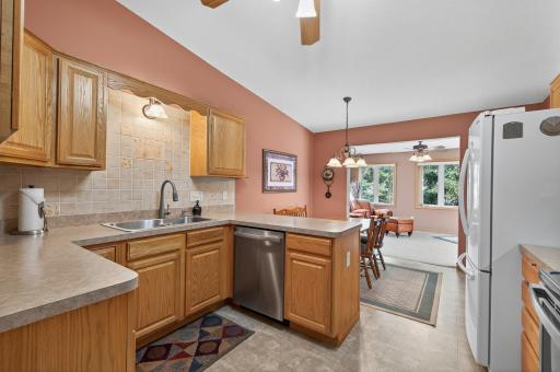 919 Evergreen Court, Saint Paul, MN 55127