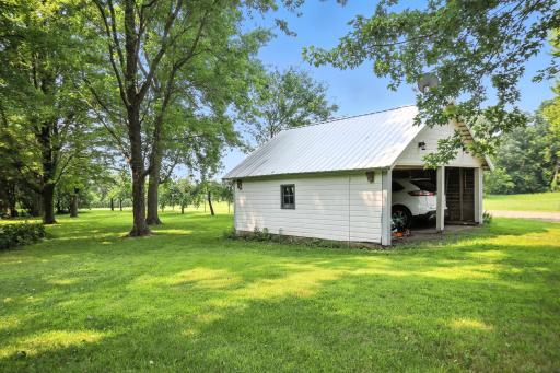 5603 NW 102nd Avenue, Waseca, MN 56093