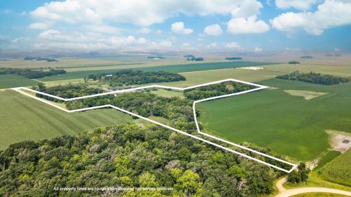 5603 NW 102nd Avenue, Waseca, MN 56093