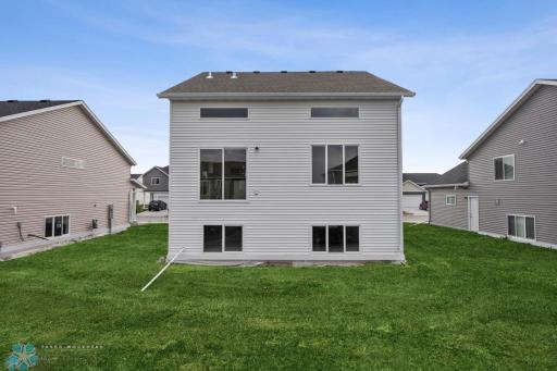 3851 19th Street S, Moorhead, MN 56560