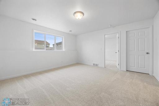3851 19th Street S, Moorhead, MN 56560