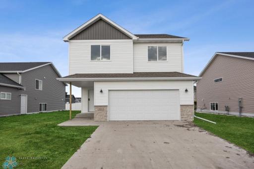 3851 19th Street S, Moorhead, MN 56560