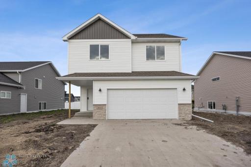 3851 19th Street S, Moorhead, MN 56560