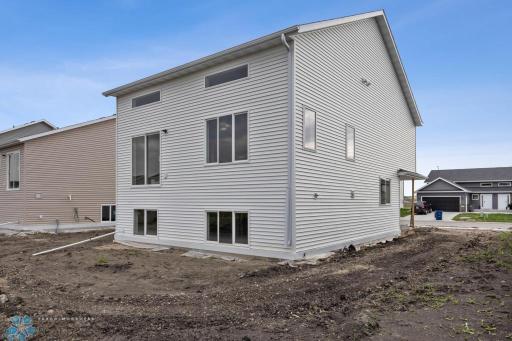 3851 19th Street S, Moorhead, MN 56560